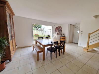 For sale Saint-andre-de-cubzac 5 rooms 130 m2 Gironde (33240) photo 1