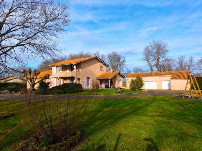 For sale Blaye 6 rooms 177 m2 Gironde (33390) photo 1