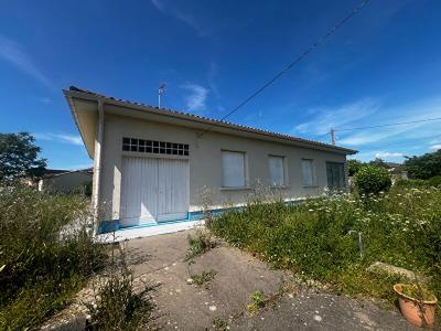 For sale Saint-ciers-sur-gironde 4 rooms 102 m2 Gironde (33820) photo 1