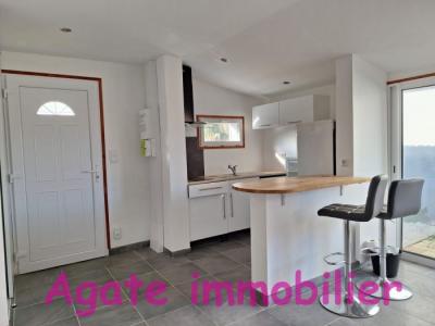 For rent Noaillan 1 room 25 m2 Gironde (33730) photo 1