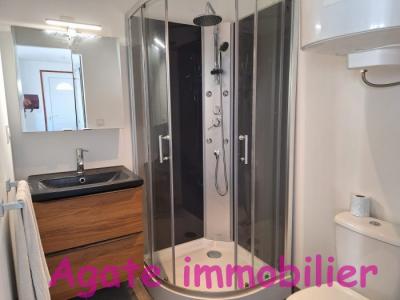 For rent Noaillan 1 room 25 m2 Gironde (33730) photo 2