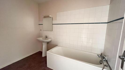 For sale Angers 4 rooms 88 m2 Maine et loire (49000) photo 4