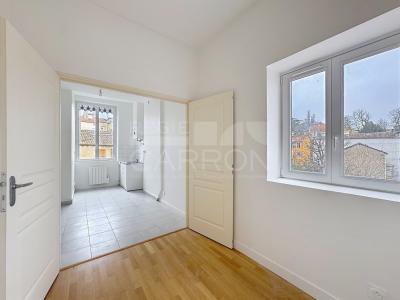 For rent Lyon-5eme-arrondissement 1 room 49 m2 Rhone (69005) photo 3