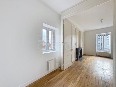 For rent Lyon-5eme-arrondissement 1 room 49 m2 Rhone (69005) photo 4