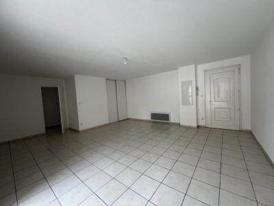 For rent Beziers 3 rooms 66 m2 Herault (34500) photo 0