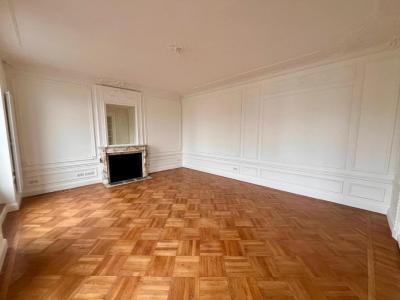 For rent Paris-3eme-arrondissement 3 rooms 74 m2 Paris (75003) photo 1