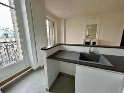 For rent Paris-3eme-arrondissement 1 room 29 m2 Paris (75003) photo 2