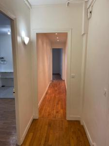 For rent Paris-15eme-arrondissement 3 rooms 59 m2 Paris (75015) photo 4