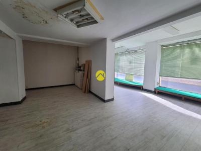 Louer Local commercial 71 m2 Mezieres-en-brenne