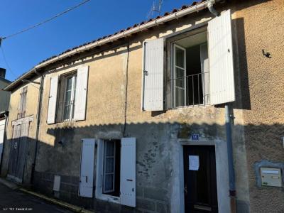 For sale Ruffec 4 rooms 93 m2 Charente (16700) photo 1