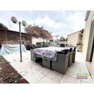 For sale Saint-bres 5 rooms 97 m2 Herault (34670) photo 1