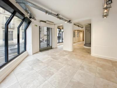 Annonce Location Local commercial Paris-15eme-arrondissement 75