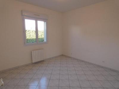 For rent Sainte-livrade-sur-lot 5 rooms 116 m2 Lot et garonne (47110) photo 4