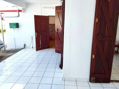 For sale Saint-francois 4 rooms 90 m2 Guadeloupe (97118) photo 2