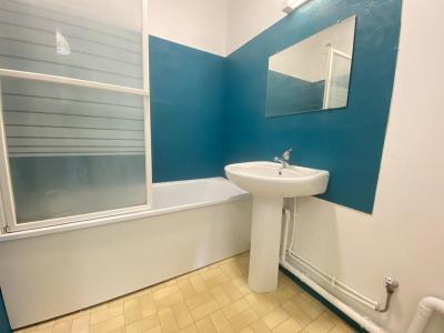 For rent Rennes 2 rooms 51 m2 Ille et vilaine (35000) photo 3