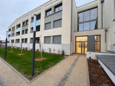 For rent Bezannes 2 rooms 44 m2 Marne (51430) photo 3