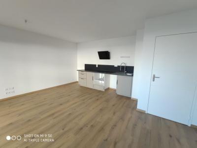 For rent Angers 3 rooms 65 m2 Maine et loire (49000) photo 0