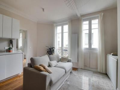 Acheter Appartement Paris-18eme-arrondissement 450000 euros