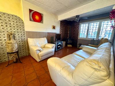 For sale Fos-sur-mer 4 rooms 83 m2 Bouches du Rhone (13270) photo 2