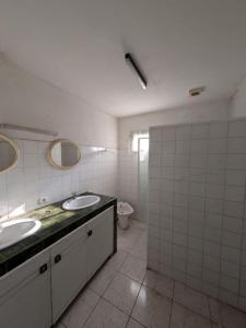 For sale Saint-denis-de-pile 15 rooms 700 m2 Gironde (33910) photo 2