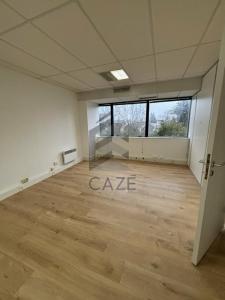 For rent Bordeaux 105 m2 Gironde (33300) photo 1