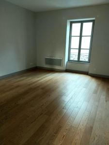 For rent Nimes 4 rooms 86 m2 Gard (30000) photo 2