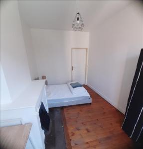 For rent Saint-etienne 1 room 12 m2 Loire (42100) photo 1