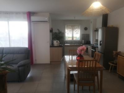 For sale Peret 3 rooms 64 m2 Herault (34800) photo 3