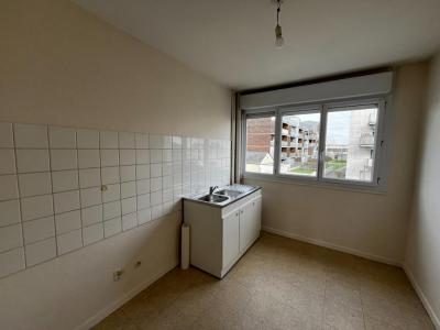 For sale Ponts-de-ce 3 rooms 68 m2 Maine et loire (49130) photo 2