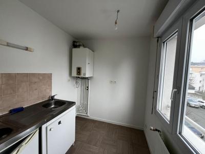 For sale Angers 2 rooms 42 m2 Maine et loire (49100) photo 3