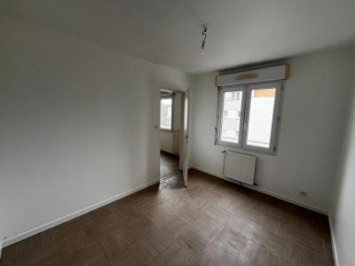 For sale Angers 2 rooms 42 m2 Maine et loire (49100) photo 4