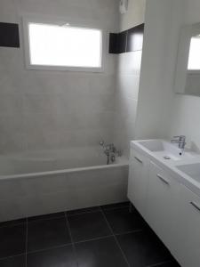 For rent Malafretaz 4 rooms 79 m2 Ain (01340) photo 3