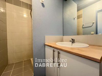 For rent Villeurbanne 1 room 22 m2 Rhone (69100) photo 4