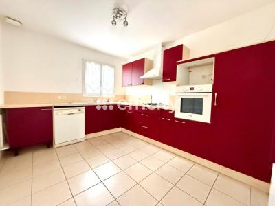 For sale Saujon 4 rooms 101 m2 Charente maritime (17600) photo 1