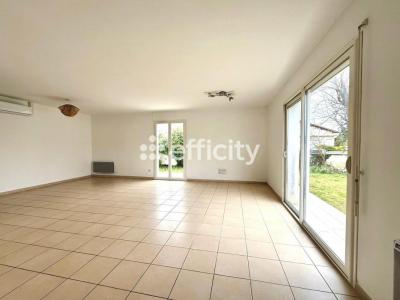 For sale Saujon 4 rooms 101 m2 Charente maritime (17600) photo 4