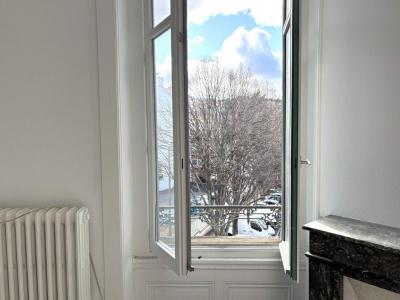 For sale Saint-etienne 2 rooms 65 m2 Loire (42100) photo 0