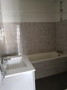 Louer Appartement 45 m2 Saint-genis-laval