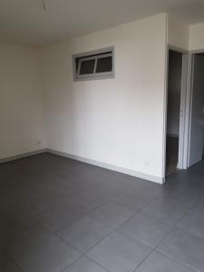 Louer Appartement Saint-genis-laval 503 euros