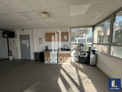 Louer Bureau 277 m2 Sophia-antipolis