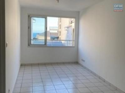 Louer Appartement 48 m2 Sainte-clotilde