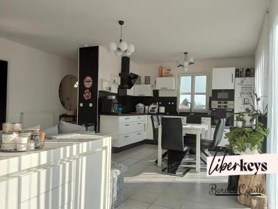 For sale Tournus 4 rooms 108 m2 Saone et loire (71700) photo 0