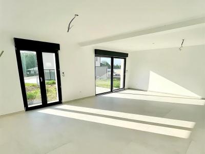 For sale Seloncourt 5 rooms 112 m2 Doubs (25230) photo 2