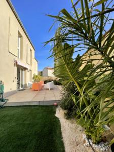 For sale Sanary-sur-mer 4 rooms 94 m2 Var (83110) photo 0