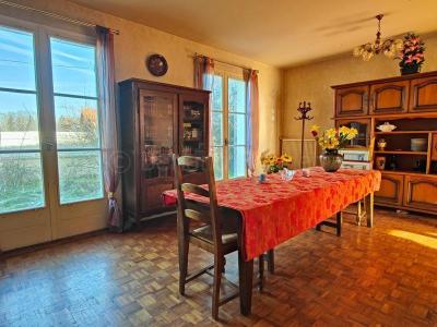 For sale Sauze-vaussais 5 rooms 93 m2 Deux sevres (79190) photo 2