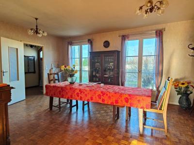 For sale Sauze-vaussais 5 rooms 93 m2 Deux sevres (79190) photo 4