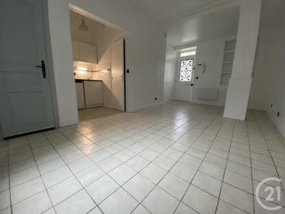 Louer Appartement 26 m2 Pont-sainte-maxence