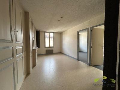 Louer Appartement Saint-leonard-de-noblat 450 euros