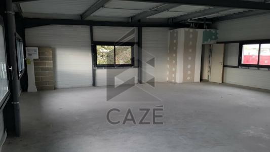 Louer Local commercial Saint-andre-de-cubzac 27600 euros