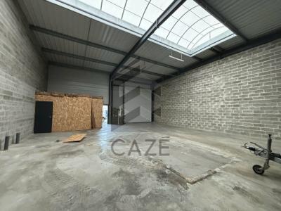 Louer Commerce 220 m2 Saint-andre-de-cubzac