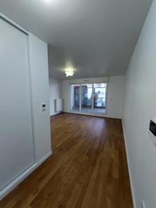 For rent Rueil-malmaison 2 rooms 48 m2 Hauts de Seine (92500) photo 1